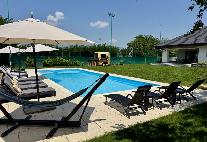 locatie evenimente private majorat team-building aniversare botez cununie cu piscina langa bucuresti