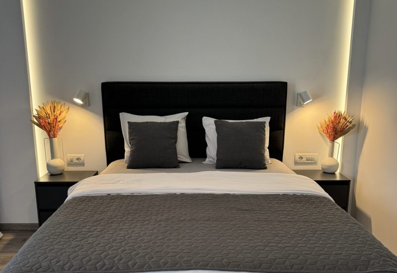 dormitor cazare locatie cu piscina evenimente majorate langa Bucuresti