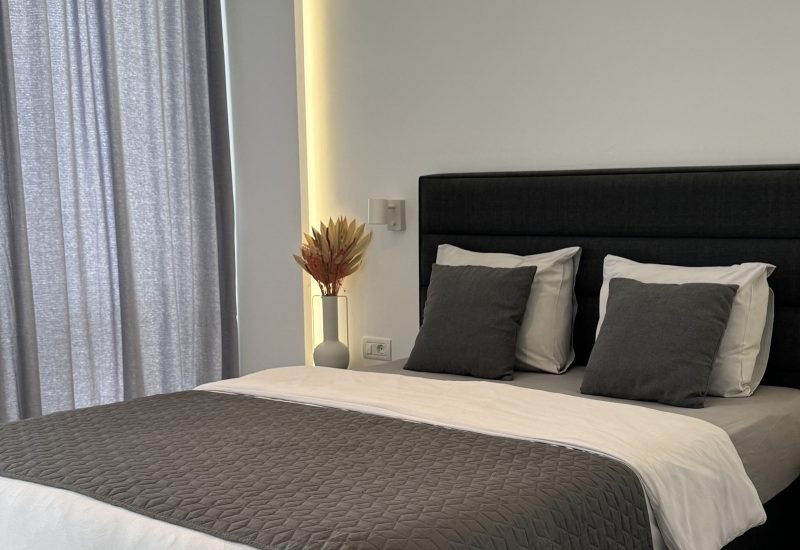 dormitor cazare locatie cu piscina evenimente majorate langa Bucuresti